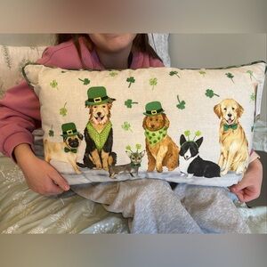 St. Patrick’s Day Isaac Mizrahi Dogs Embroidery Shamrock Irish Pillow NWT